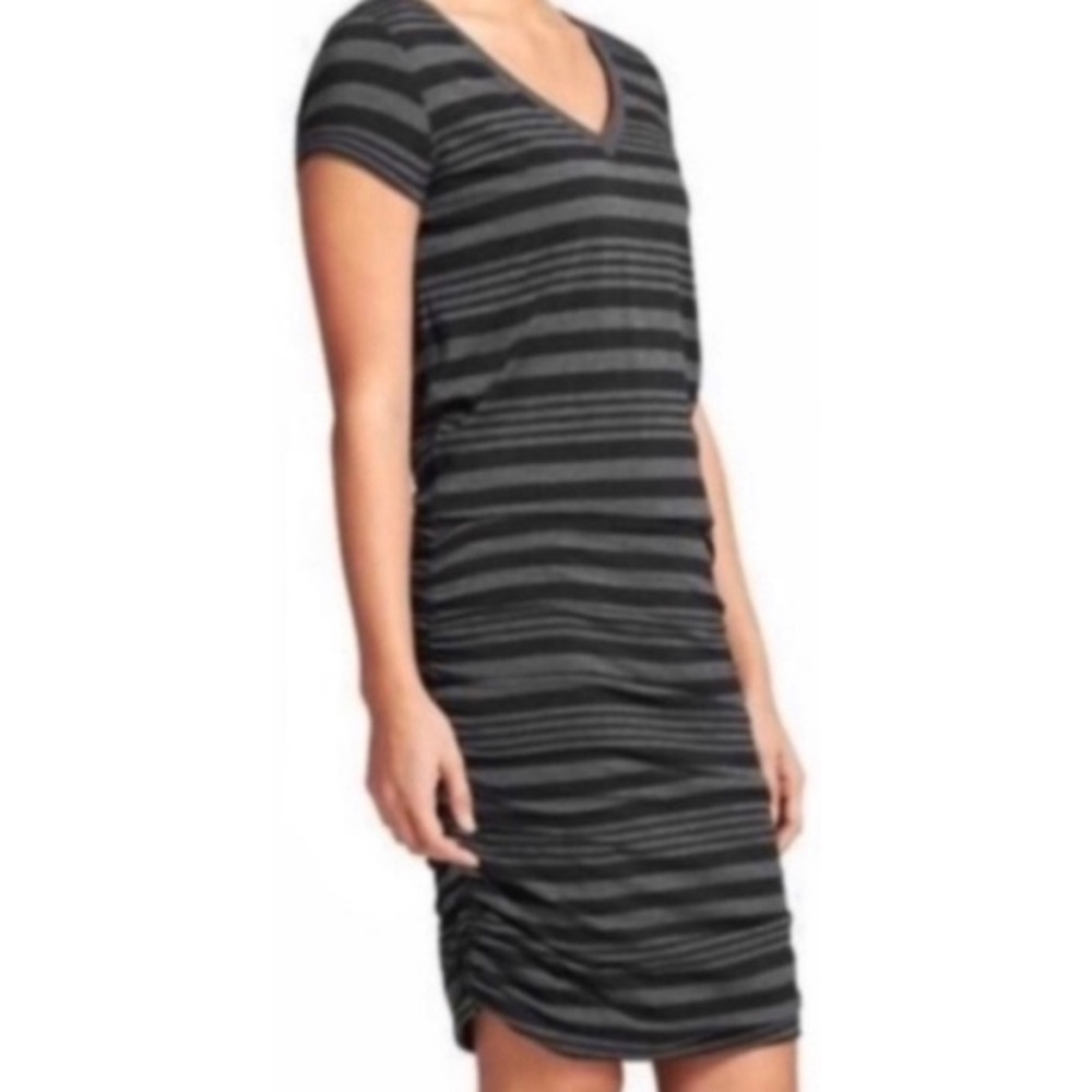 Athleta Topanga Ruched Dress Small Black Gray Stripe Stretch T Shirt Midi